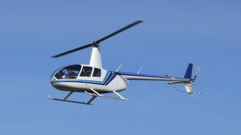 Robinson R44