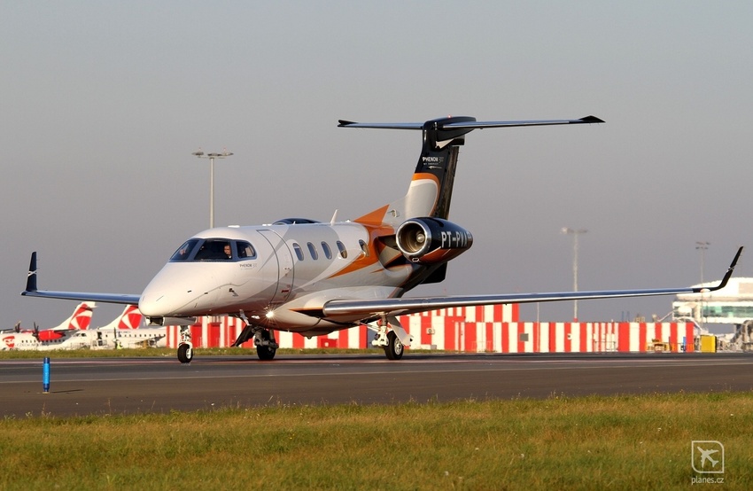 Phenom 300